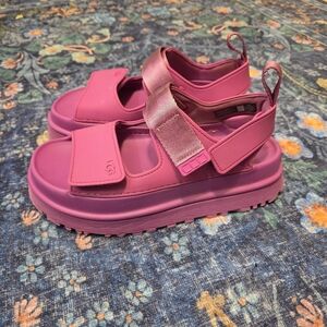 Ugg Goldenglow Sandal